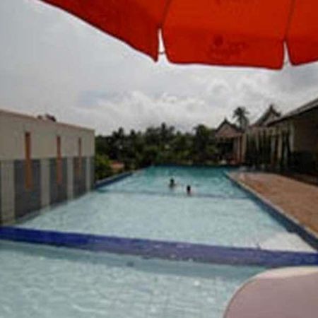 Lembah Gunung Kujang Hotel Subang Exterior photo